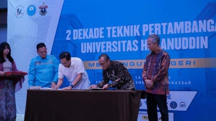 Department Teknik Pertambangan Universitas Hasanuddin (Unhas) menandatangani MoU dengan PT Tiran di Hotel Four Points by Sheraton, Makassar, Minggu (14/4/2024).