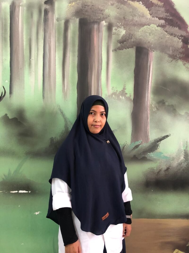  Kepala Seksi Pengembangan Pemasaran Pariwisata Dinas Pariwisata dan Kebudayaan Fakfak Rahma Husin saat ditemui wartawan aceh.tagarutama.com di sela-sela persiapan kegiatan pesona kota pala 2024