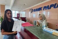 Penyetoran Perdana Retribusi Pala Komoditas Unggulan melalui Bank Papua oleh Pelaku Usaha di Fakfak. 