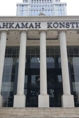MK Batalkan Frasa Penjelasan UU Polri yang Buka Celah Polisi Aktif Isi Jabatan Sipil