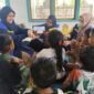 Tim TCK terdiri dari dua dokter umum, dua vaksinator lokal, serta satu perawat jiwa. Mereka memberikan pelayanan kesehatan dasar, imunisasi, hingga dukungan psikososial bagi penyintas banjir. (foto:  Humas Kemenkes)